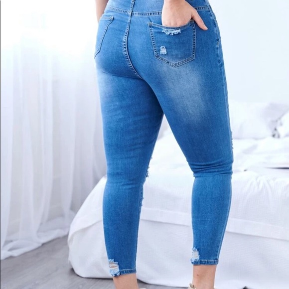 🛑SOLD 🛑🔥SHEIN JEANS 🔥 - Picture 4 of 9